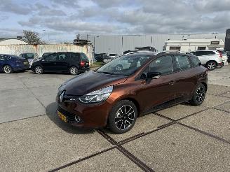 Vaurioauto  passenger cars Renault Clio Estate 0.9 TCe 2013/8