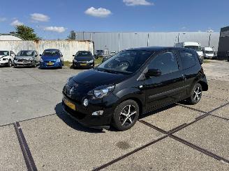 Voiture accidenté Renault Twingo 1.2 16 collection 2013/1