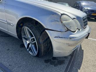 Mercedes C-klasse 200 K Avantgarde picture 17