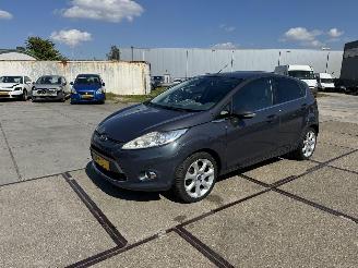 Voiture accidenté Ford Fiesta 1.6 TDCI Titanium 2011/2