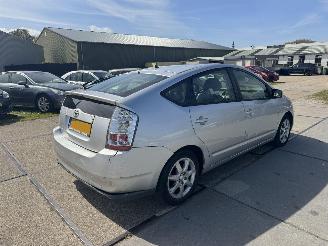 Toyota Prius 1.5 VVT-I picture 3