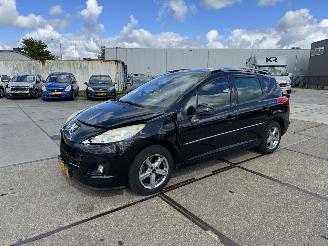 krockskadad bil auto Peugeot 207 1.4 VTI XS SW 2010/1