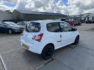 Renault Twingo 1.5 DCI Dynamique picture 3