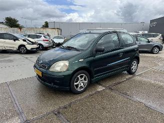 skadebil auto Toyota Yaris 1.0 16v  VVT-i Sol 1999/10