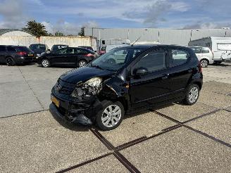Unfallwagen Nissan Pixo 1.0 Looks 2013/10