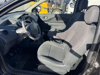 Renault Twingo 1.2 Dynamique picture 5