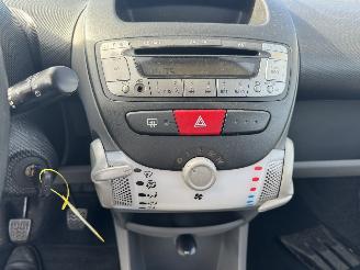 Peugeot 107 1.0 12v XR picture 7