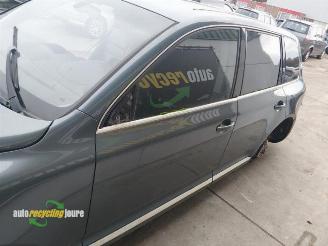 Volkswagen Touareg onderdelen (kleur: LD7U) donorauto picture 11