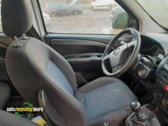 Opel Combo Combo Tour, MPV, 2012 / 2018 2.0 CDTI 16V picture 13