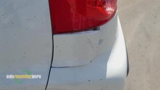 Peugeot 107 107, Hatchback, 2005 / 2014 1.0 12V picture 11