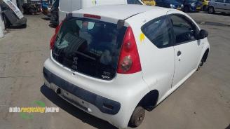 Peugeot 107 107, Hatchback, 2005 / 2014 1.0 12V picture 4