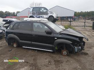 Coche siniestrado Hyundai Tucson Tucson (JM), SUV, 2004 / 2010 2.0 16V CVVT 4x2 2007/4