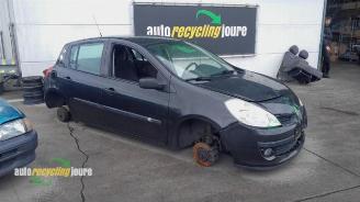 Uttjänta bilar auto Renault Clio Clio III (BR/CR), Hatchback, 2005 / 2014 1.2 16V 75 2008/8