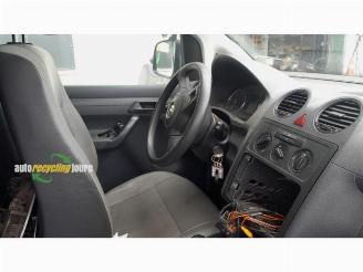 Volkswagen Caddy III onderdelen (kleur: LB9A) donorauto picture 23