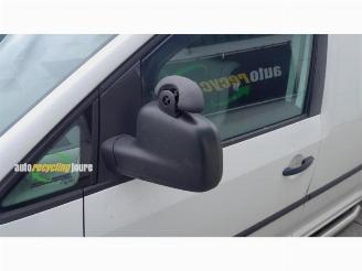 Volkswagen Caddy III onderdelen (kleur: LB9A) donorauto picture 11