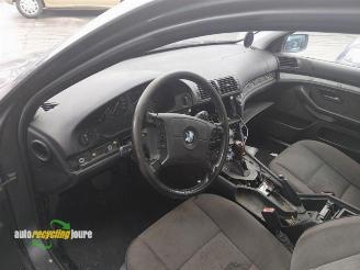 BMW 5-serie (E39) onderdelen (kleur: 310) donorauto picture 16