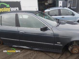 BMW 5-serie (E39) onderdelen (kleur: 310) donorauto picture 3