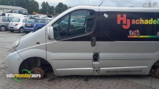 Nissan Primastar onderdelen (kleur: Z36) donorauto picture 8