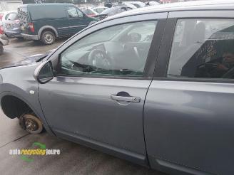 Nissan Qashqai onderdelen (kleur: B52) donorauto picture 17