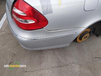 Mercedes E-klasse (W211) onderdelen (kleur: 775) donorauto picture 6