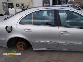 Mercedes E-klasse (W211) onderdelen (kleur: 775) donorauto picture 4