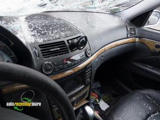 Mercedes E-klasse (W211) onderdelen (kleur: 775) donorauto picture 12