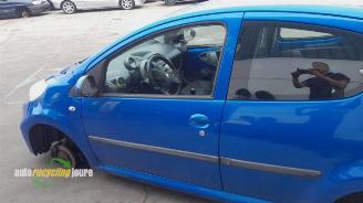 Peugeot 107 107, Hatchback, 2005 / 2014 1.0 12V picture 15