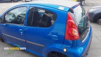 Peugeot 107 107, Hatchback, 2005 / 2014 1.0 12V picture 14
