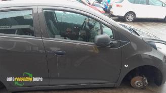 Chevrolet Spark Spark (M300), Hatchback, 2010 1.0 16V Bifuel picture 13