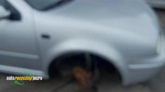 Volkswagen Golf IV onderdelen (kleur: LA7W) donorauto picture 3