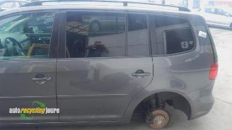 Volkswagen Touran (1T3) onderdelen (kleur: LD7R) donorauto picture 13