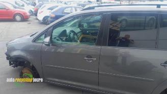 Volkswagen Touran (1T3) onderdelen (kleur: LD7R) donorauto picture 14