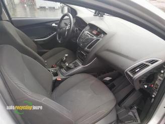 Ford Focus 3 onderdelen (kleur: OB) donorauto picture 32