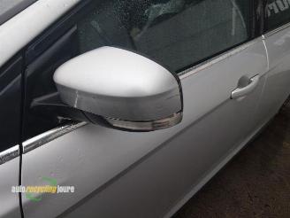 Ford Focus 3 onderdelen (kleur: OB) donorauto picture 18