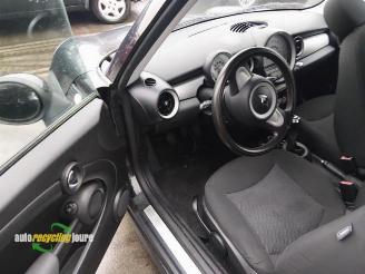 Mini Clubman Clubman (R55), Combi, 2007 / 2014 1.4 16V One picture 26