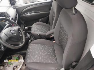 Opel Combo Combo, Van, 2012 / 2018 1.3 CDTI 16V ecoFlex picture 19