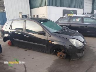 Vrakbiler auto Ford Fiesta Fiesta 5 (JD/JH), Hatchback, 2001 / 2009 1.3 2008/3