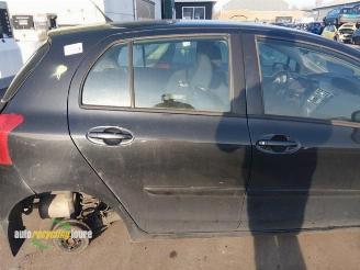 Toyota Yaris Yaris II (P9), Hatchback, 2005 / 2014 1.3 16V VVT-i picture 5