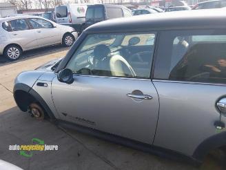 Mini Mini Mini One/Cooper (R50), Hatchback, 2001 / 2007 1.4 D One picture 14