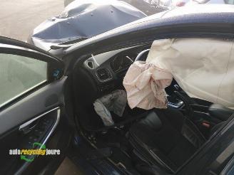 Volvo V-40 V40 (MV), Hatchback 5-drs, 2012 / 2019 1.6 T3 GTDi 16V picture 9