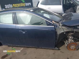Volvo V-40 V40 (MV), Hatchback 5-drs, 2012 / 2019 1.6 T3 GTDi 16V picture 11