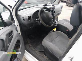 Peugeot Partner Partner (GC/GF/GG/GJ/GK), Van, 2008 / 2018 1.6 HDI 90 16V picture 17