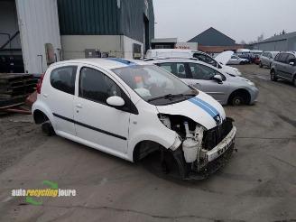 Démontage voiture Peugeot 107 107, Hatchback, 2005 / 2014 1.0 12V 2010/10