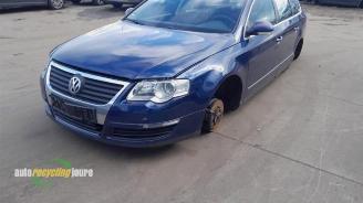 Volkswagen Passat Passat Variant (3C5), Combi, 2005 / 2010 2.0 FSI 16V picture 18
