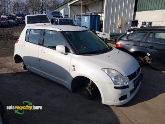 Vrakbiler auto Suzuki Swift Swift (ZA/ZC/ZD1/2/3/9), Hatchback, 2005 / 2011 1.3 VVT 16V 2007/8