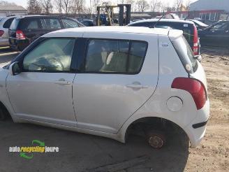 Suzuki Swift Swift (ZA/ZC/ZD1/2/3/9), Hatchback, 2005 / 2011 1.3 VVT 16V picture 30