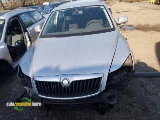 Skoda Octavia onderdelen (kleur: LA7W) donorauto picture 2