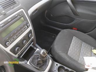 Skoda Octavia onderdelen (kleur: LA7W) donorauto picture 16