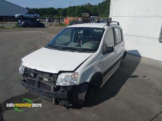 Vrakbiler auto Fiat Panda Panda (169), Hatchback, 2003 / 2013 1.2 Fire 4x4 2005/10