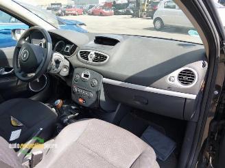Renault Clio Clio III Estate/Grandtour (KR), Combi, 2007 / 2014 1.6 16V picture 31
